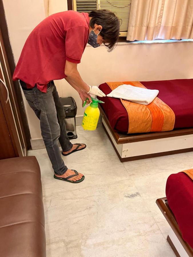 Hotel Aston Kalküta Dış mekan fotoğraf