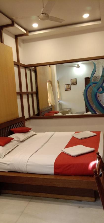Hotel Aston Kalküta Dış mekan fotoğraf